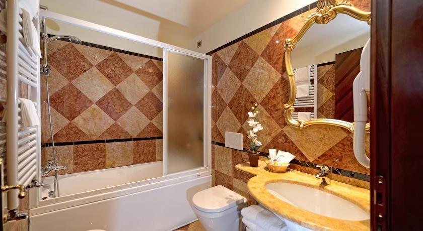 Guest house Zulian P & Q & U